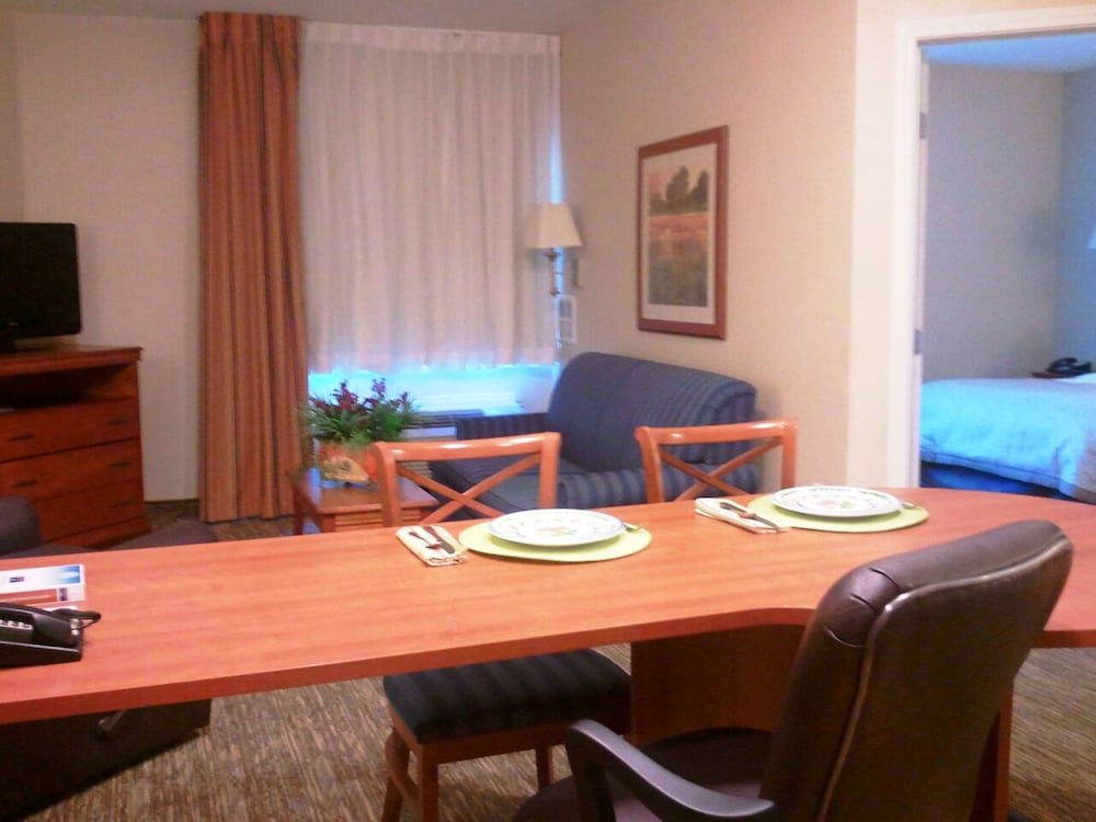Candlewood Suites Greenville Nc 51/59