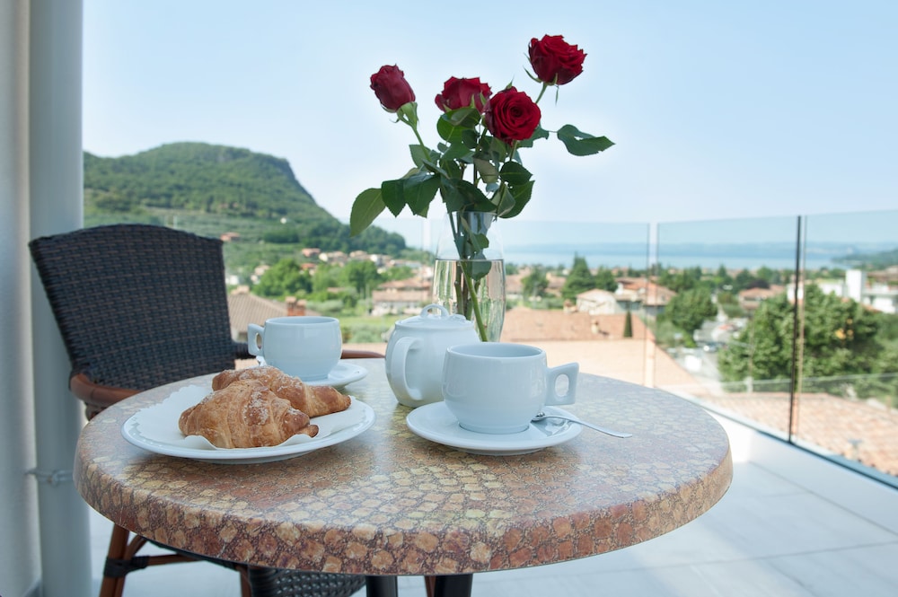 Hotel Italia 42/55