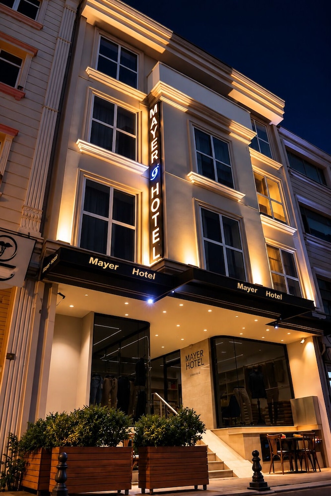 Mayer Hotel 1/48