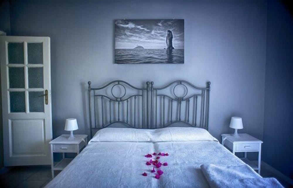 STANDARD, DOUBLE BED
