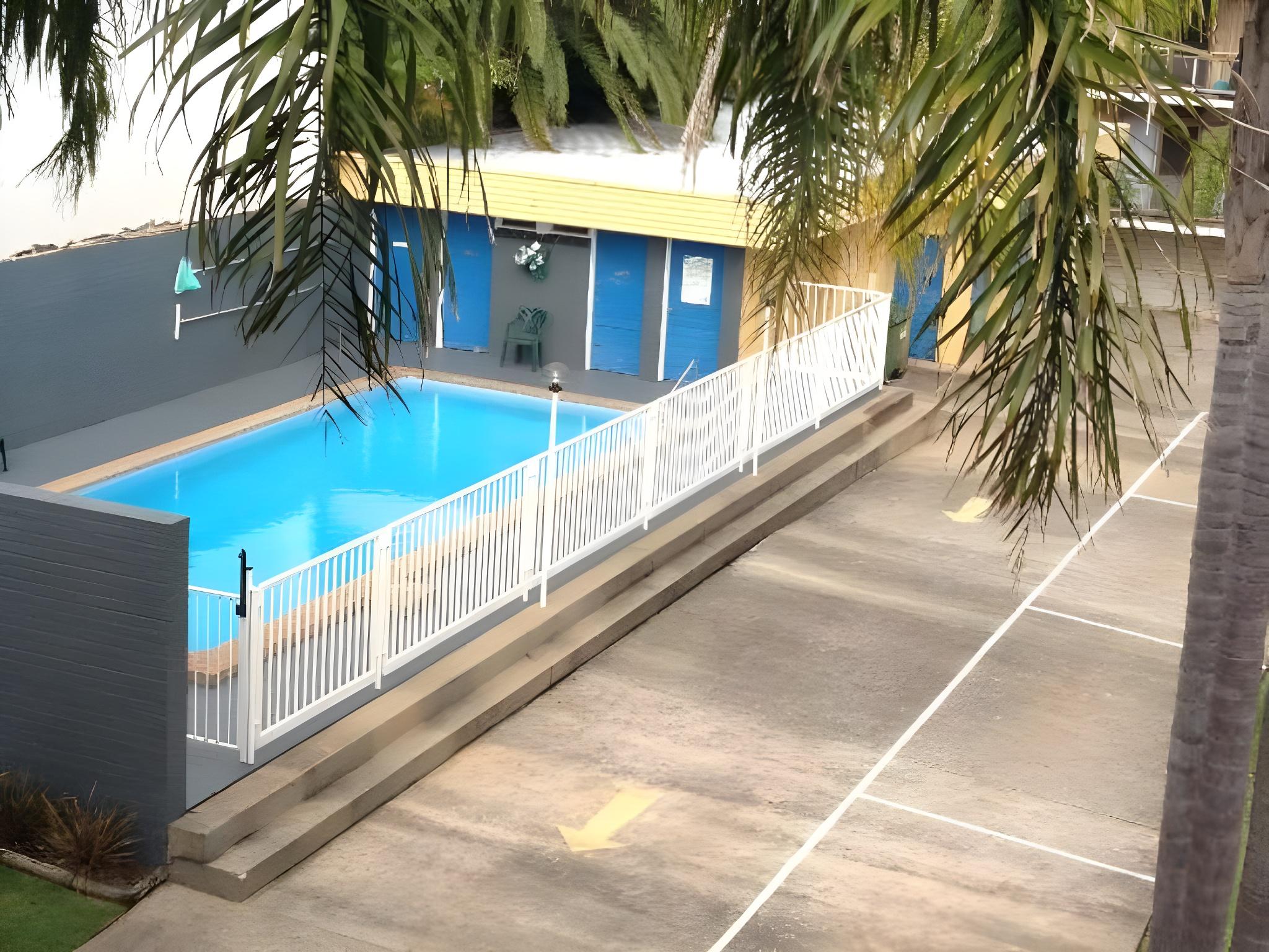 Waterview Apartments 33/35