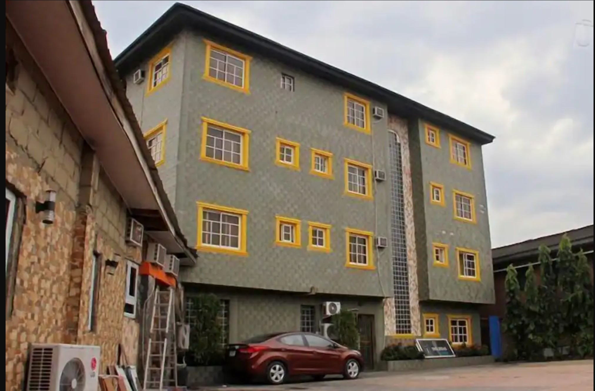 Inglesias Hotels 1/24