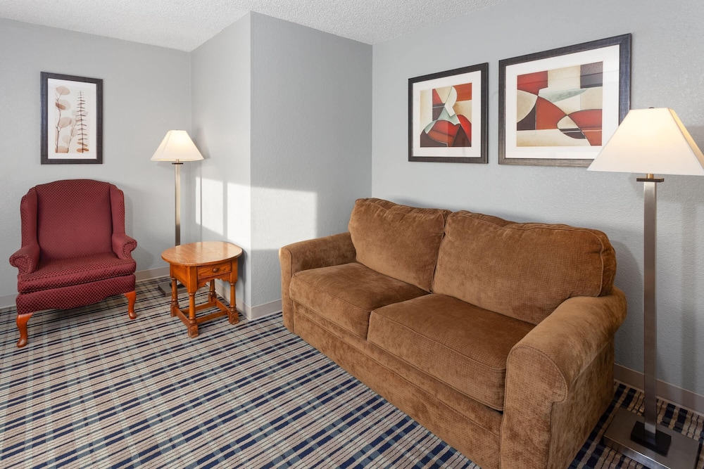 Americinn By Wyndham Plymouth 41/56