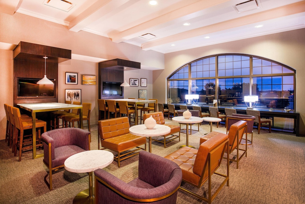 Sheraton Baltimore Washington Airport Hotel - BWI 45/56