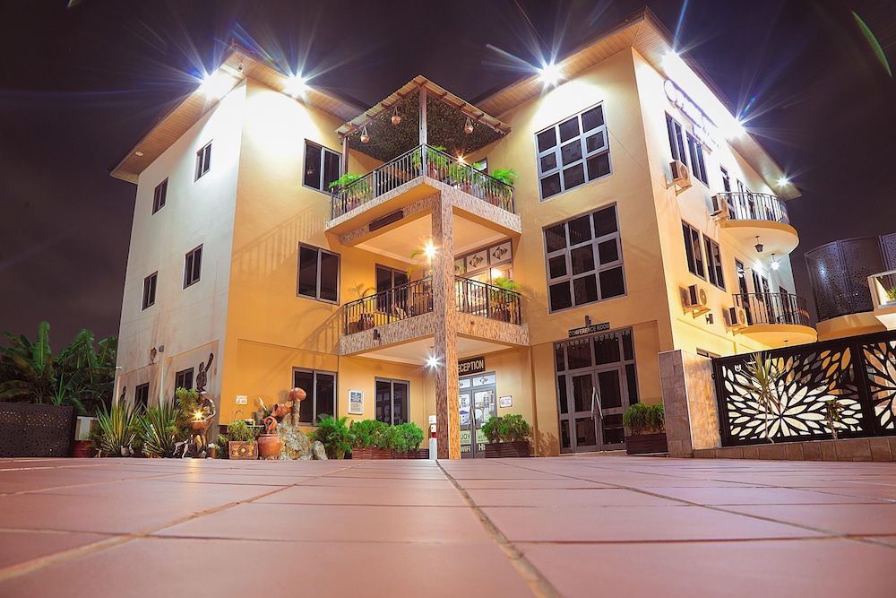 Park View Hotel 4/45