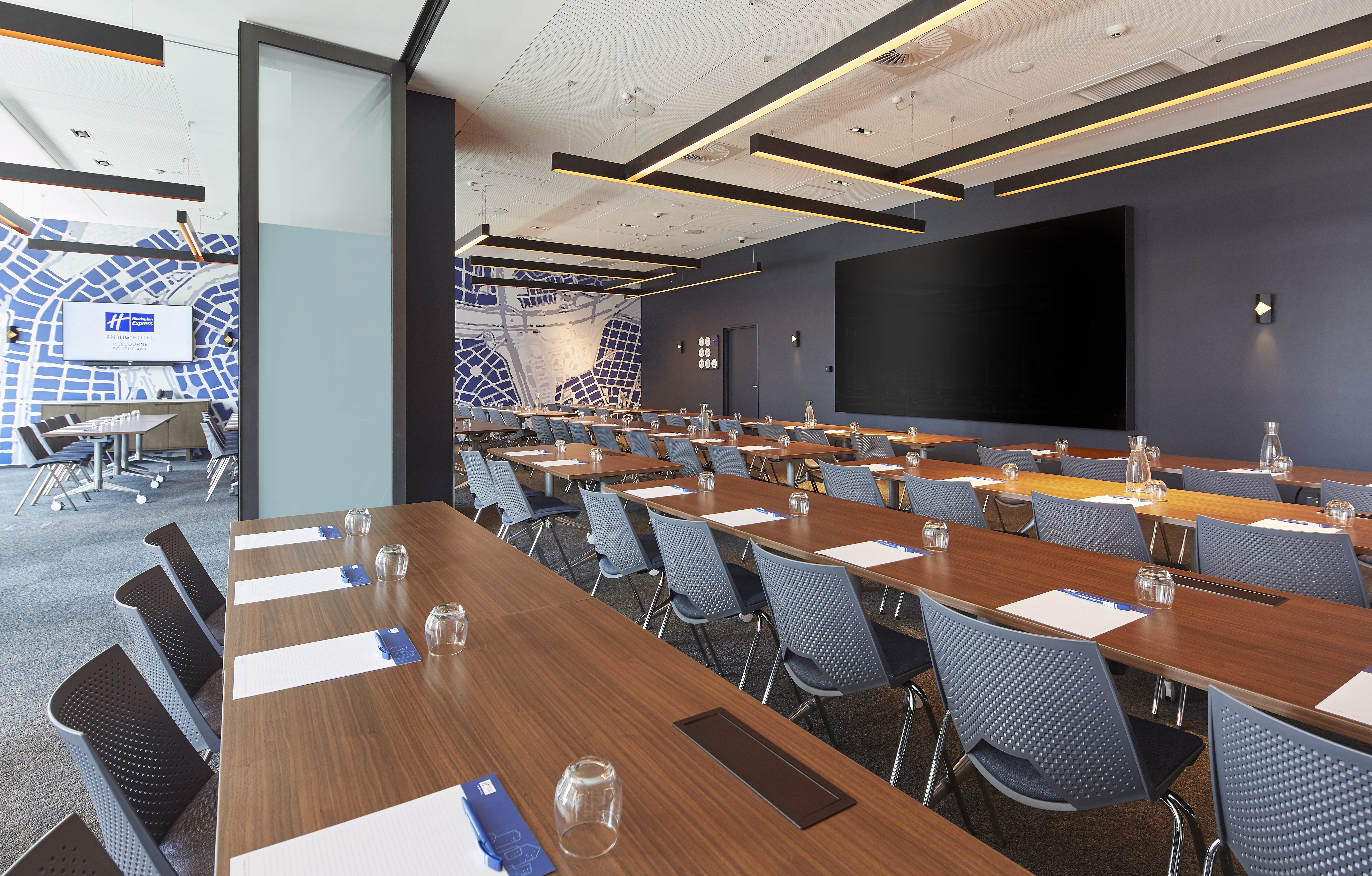 Holiday Inn Express Melbourne Southbank 56/77