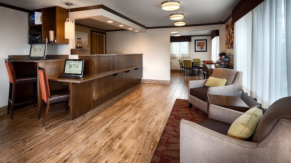 Best Western Paradise Inn 3/19