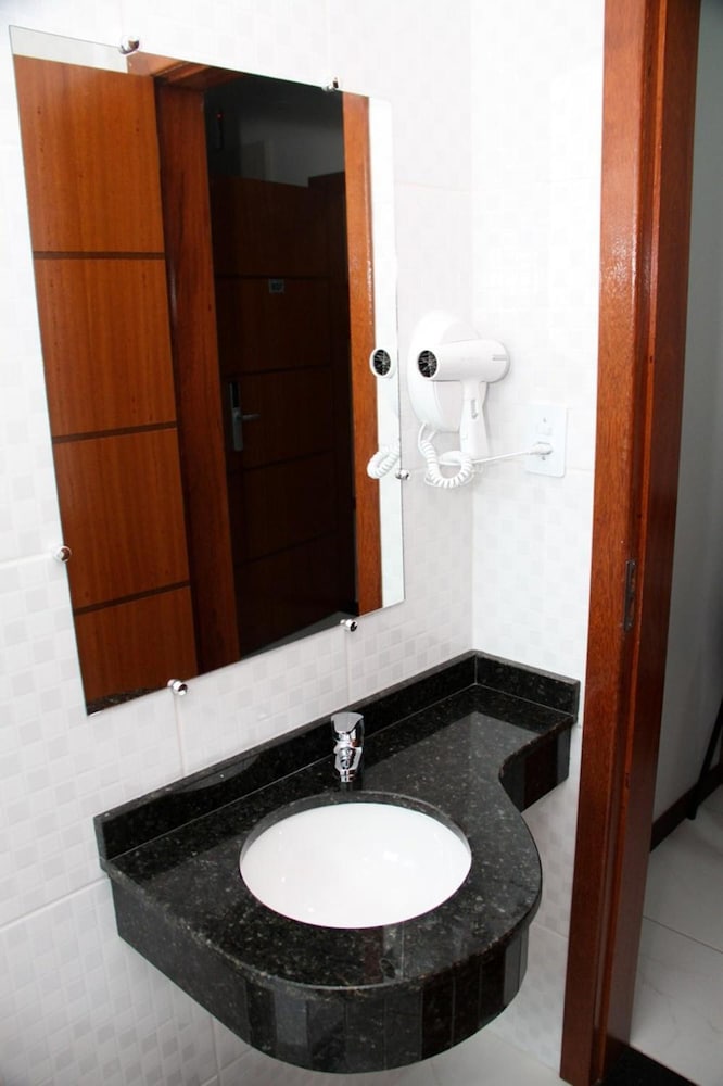 Miotto Executive Hotel 31/32