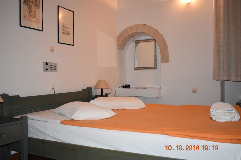 Hotel Vecchio 12/31