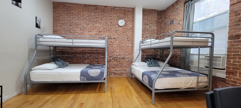 Studios Midtown Manhattan 11/50