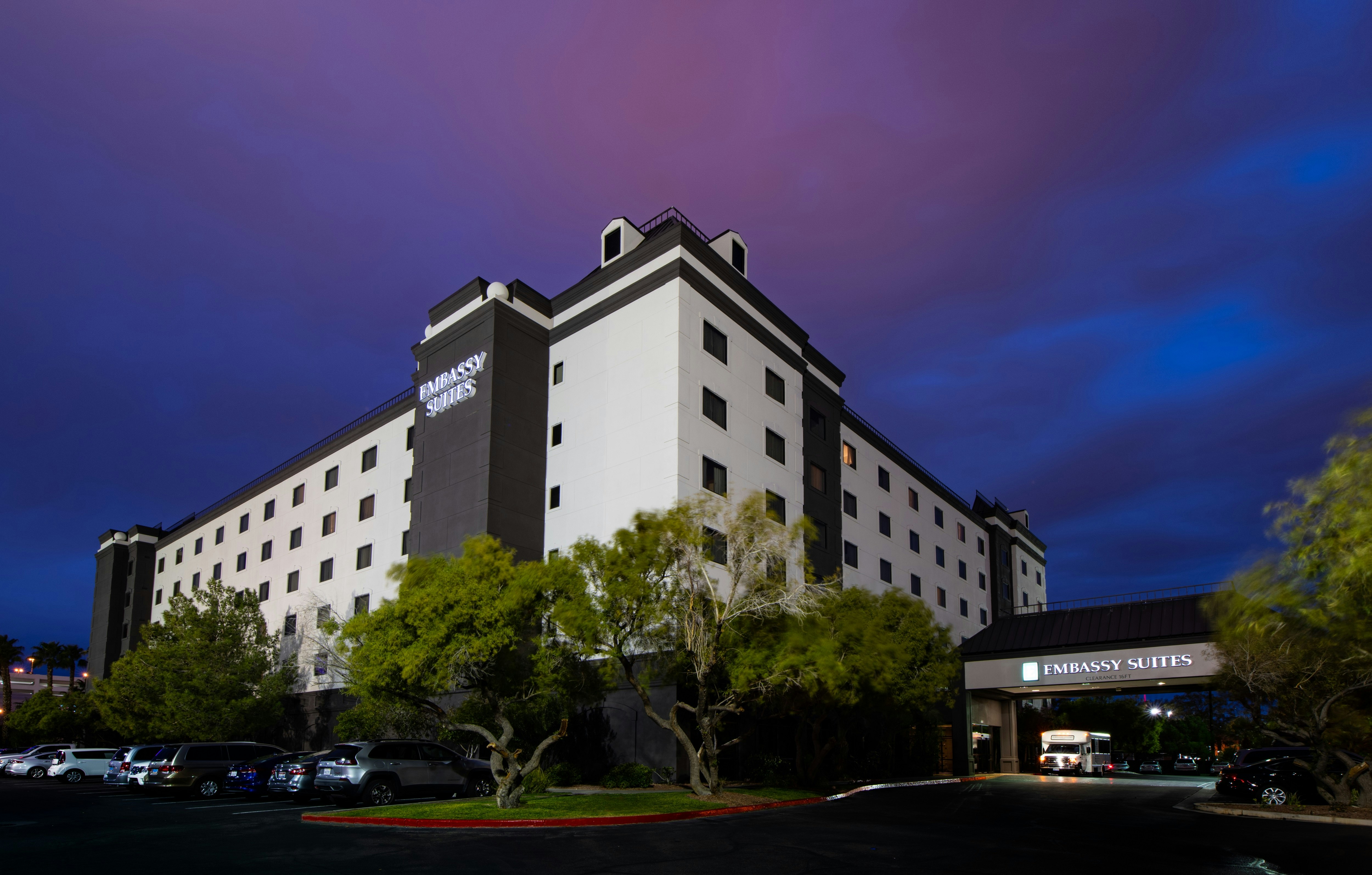 Embassy Suites Las Vegas 5/76