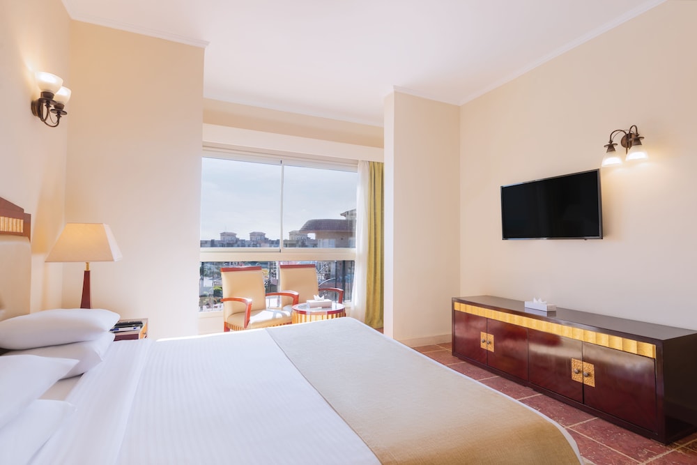 Coral Sea Beach Resort & Aqua Park 6/50