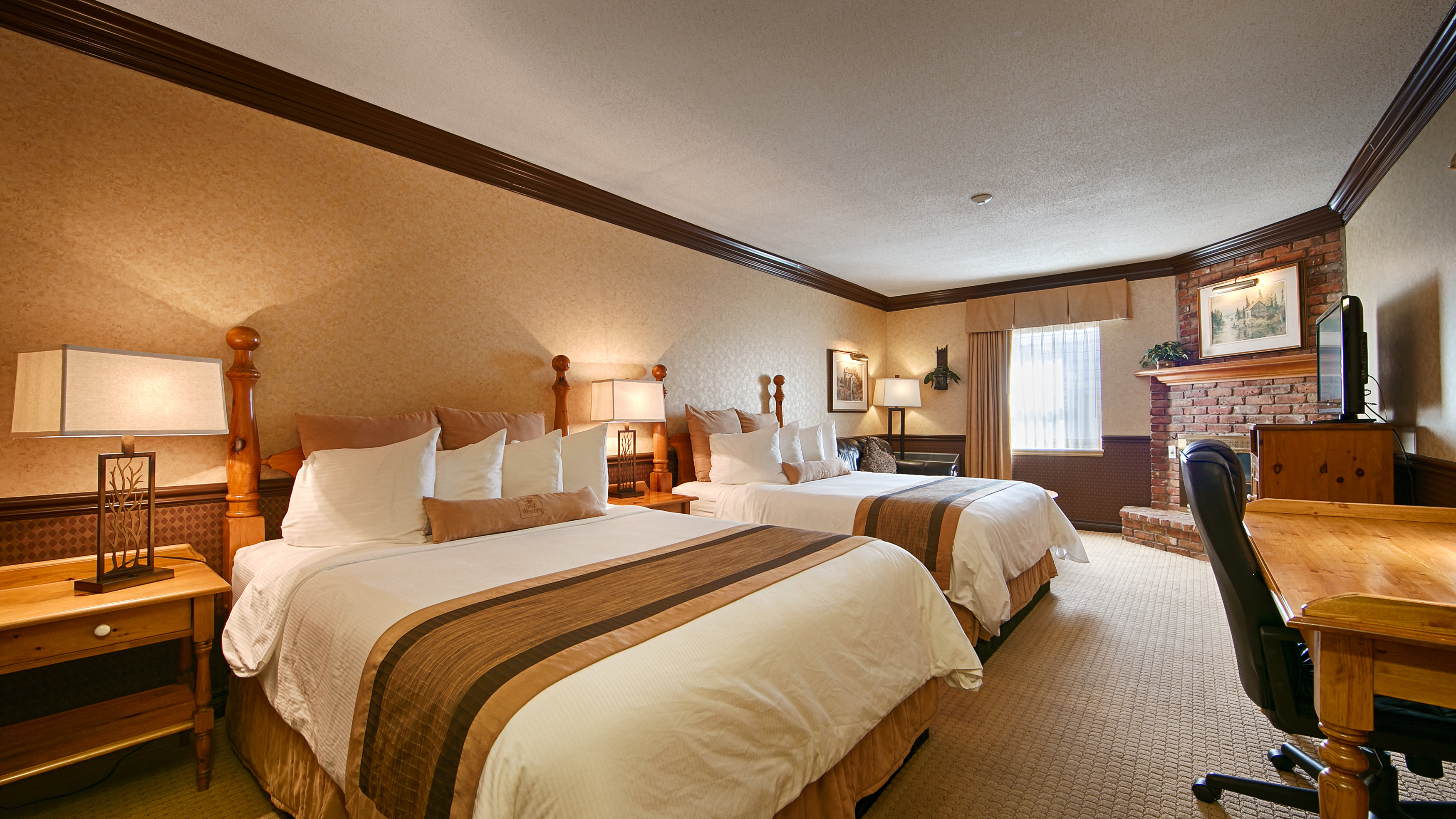 Best Western Plus Fireside Inn 27/79