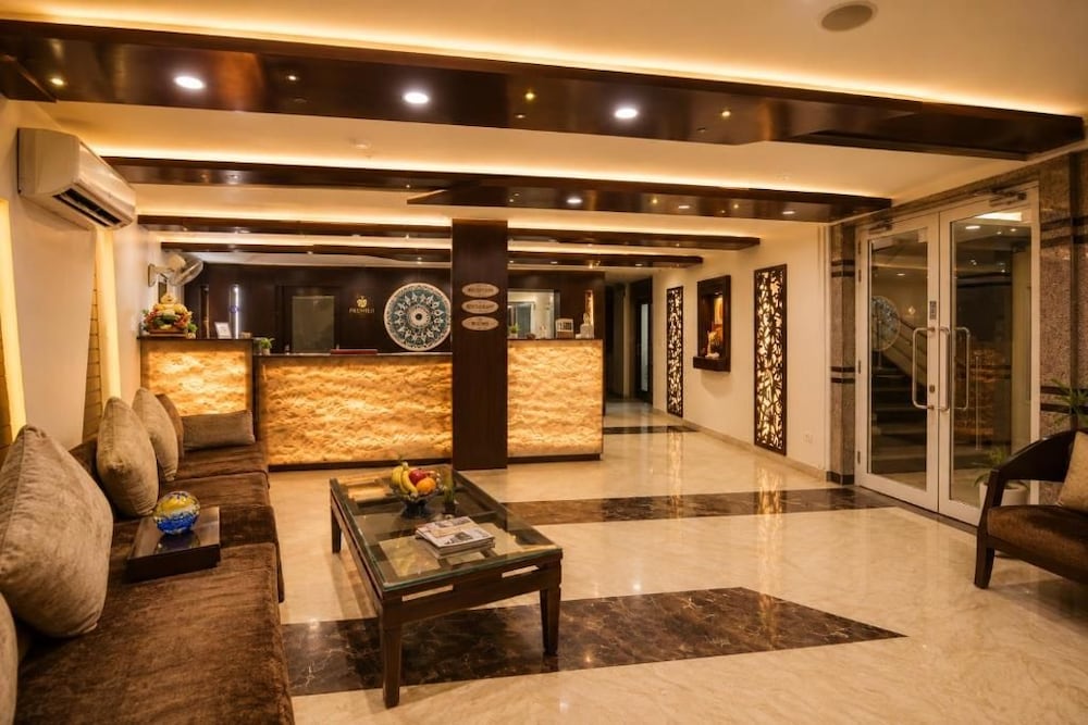 La Sapphire Hotel 9/50