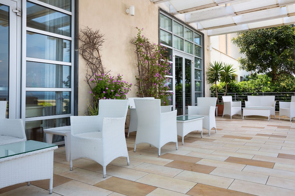 Towers Hotel Stabiae Sorrento Coast in CASTELLAMMARE DI STABIA
