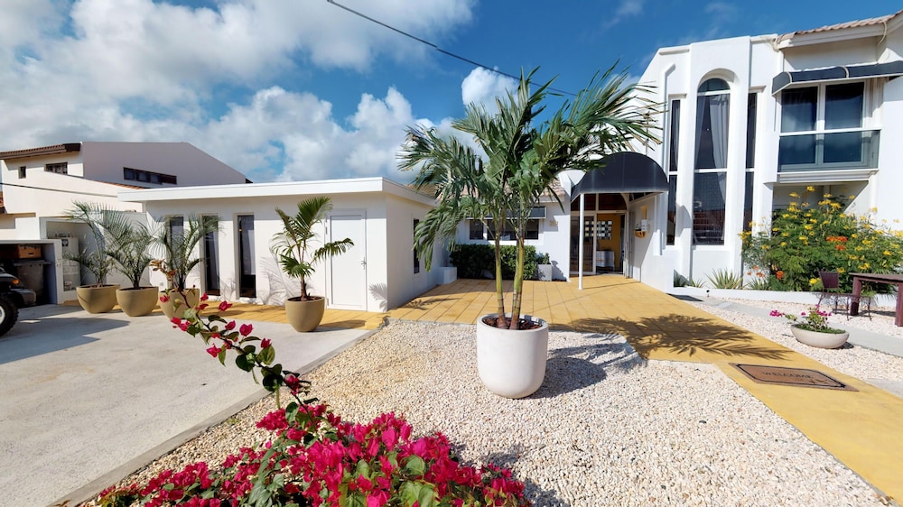 Modern Hotel Aruba 41/50