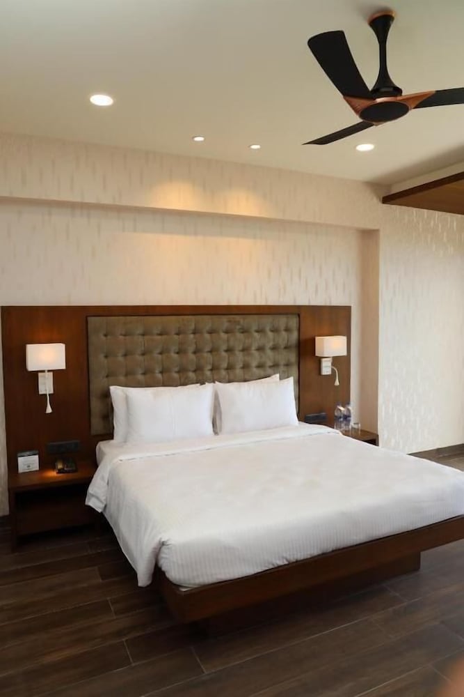 Devka Beach Resort 11/40