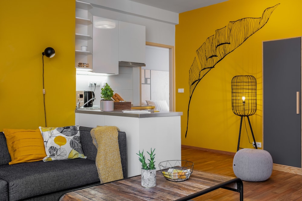 City Leaf Apartments by Adrez Living 2/20