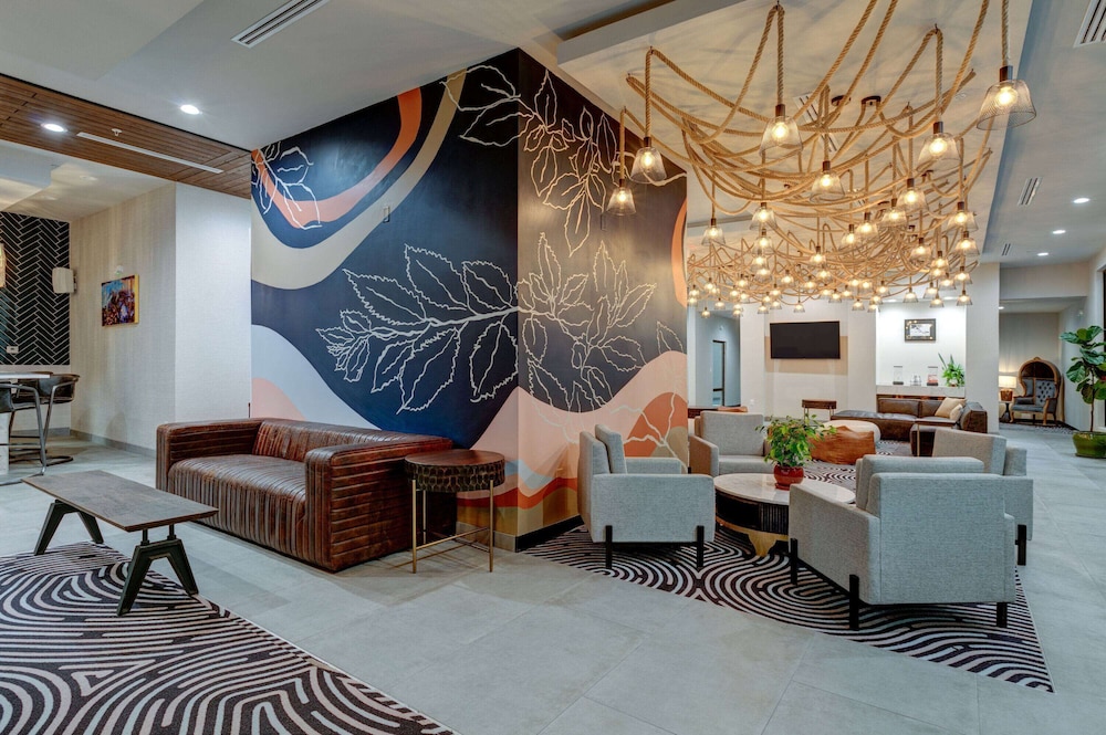 The Elm, a Ramada by Wyndham 45/65