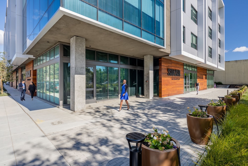 Shashi Hotel Mountain View, an Urban Resort 4/50