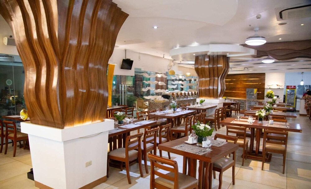 restaurant cafeteria