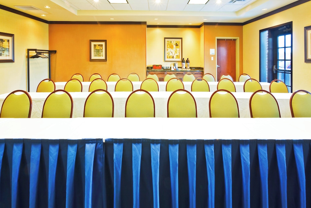 Holiday Inn Express Hotel And Suites Ooltewah Springs Chattanooga 42/67