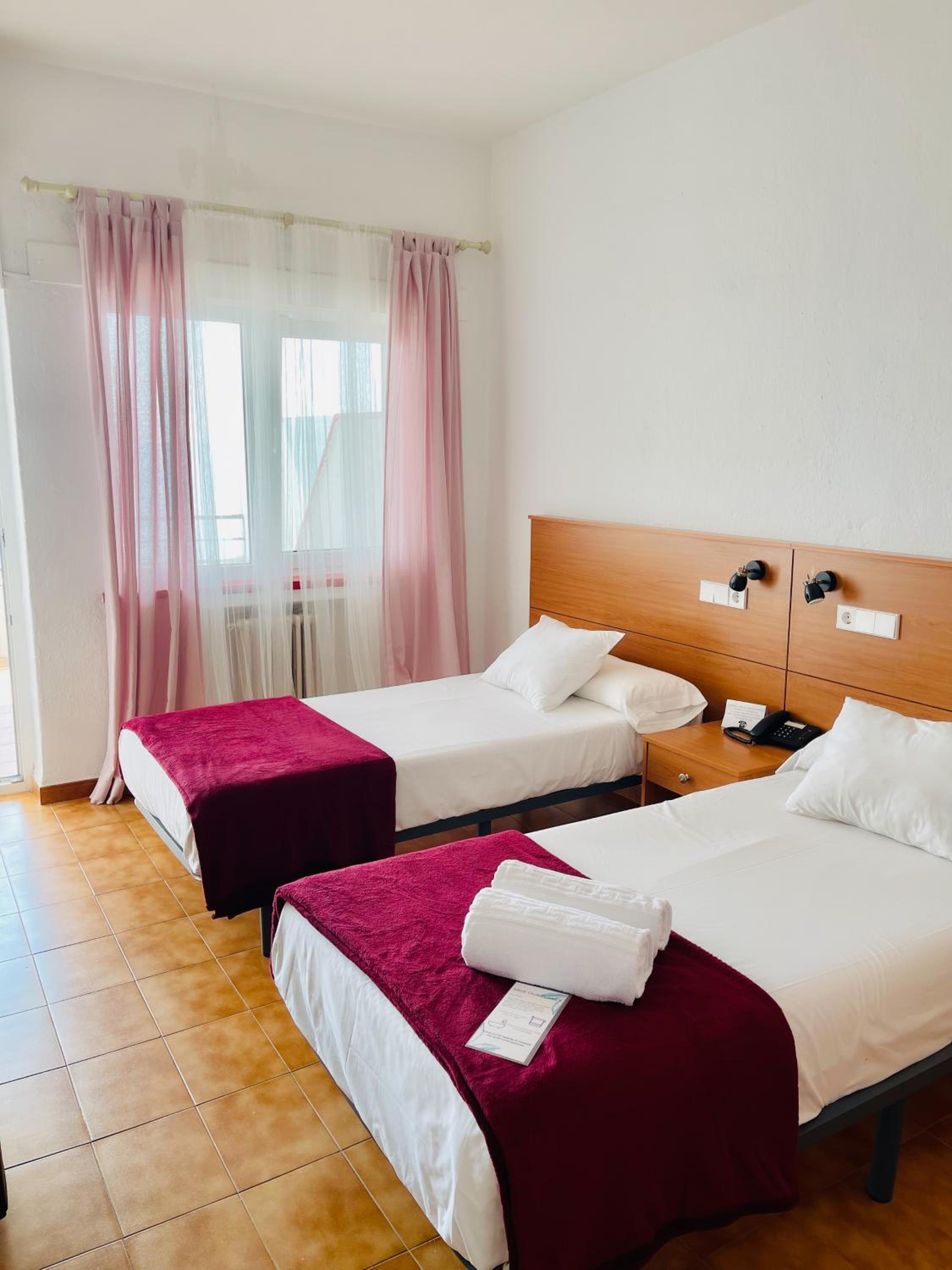 Superior, Double Bed, Sea View