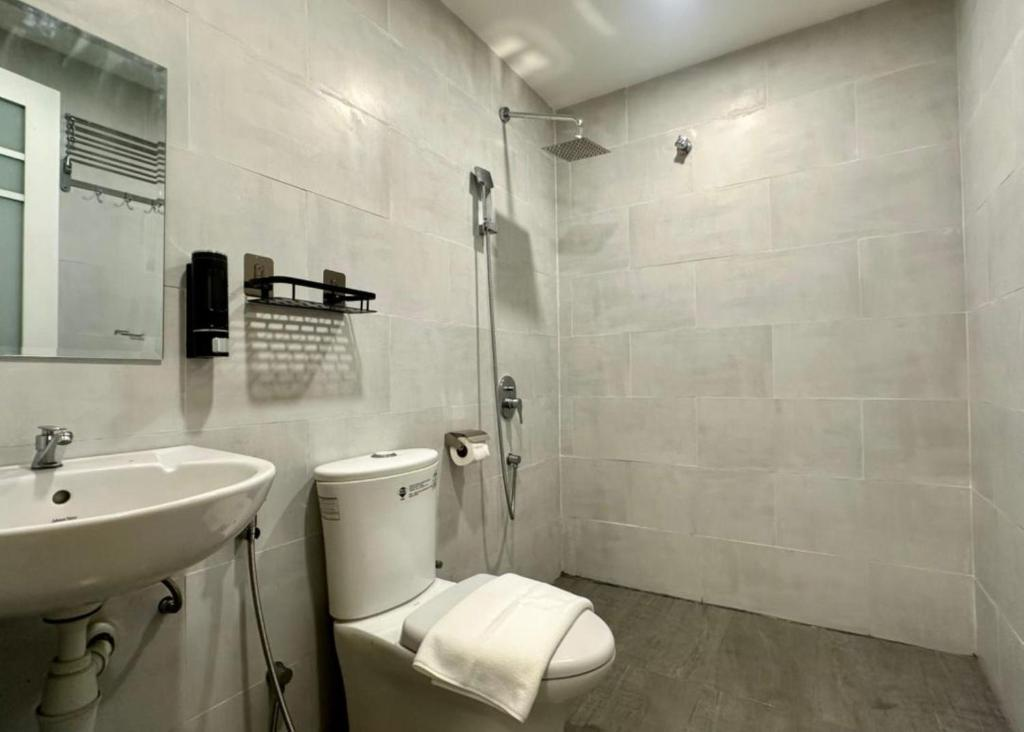 Swing & Pillows at Imbi Bukit Bintang 14/14