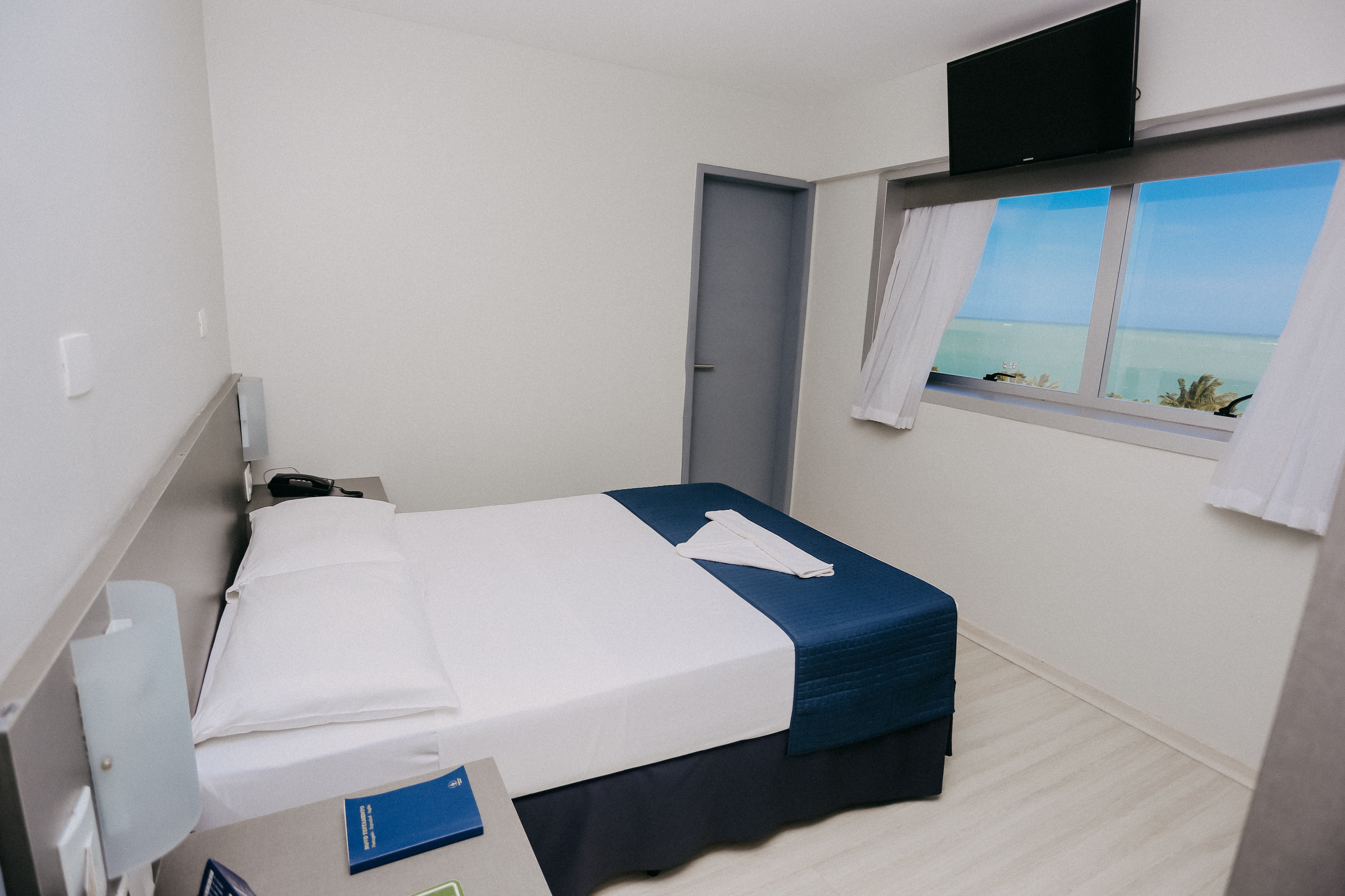 Room, Single, Ocean Front