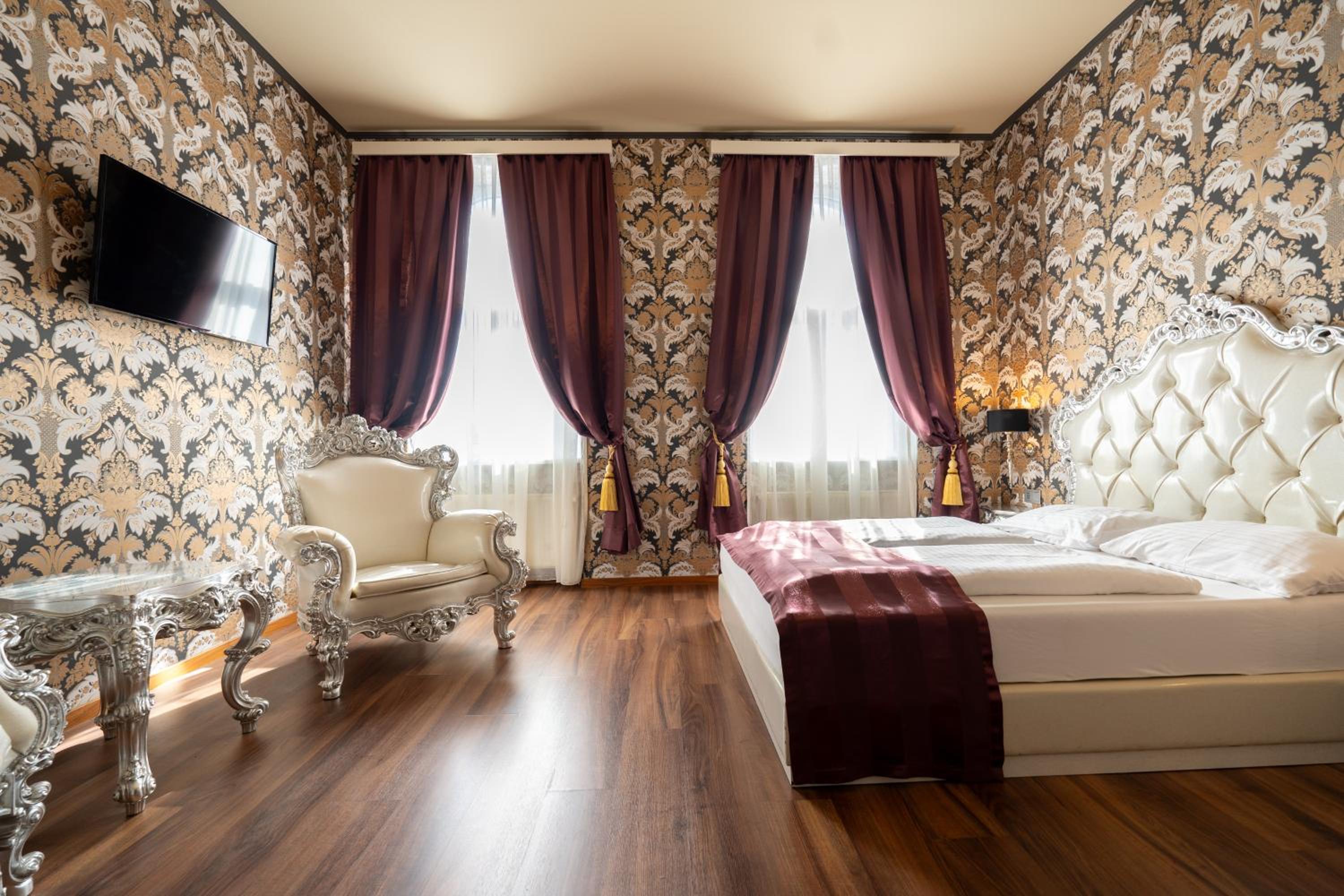 Design, King Bed، Hotel Urania 9/10