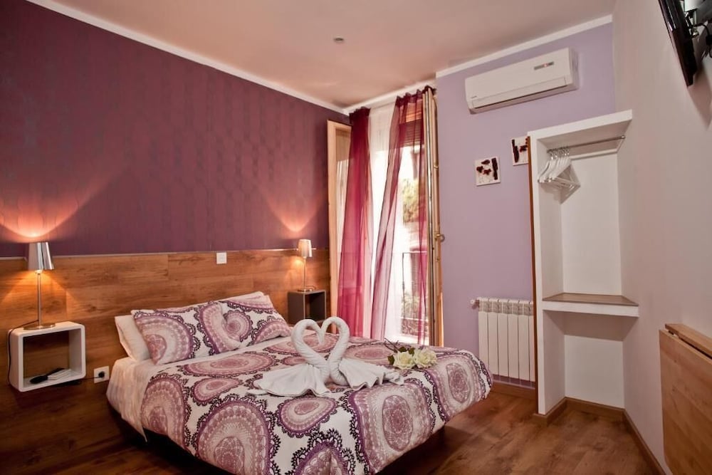 Hostal Victoriano 8/90