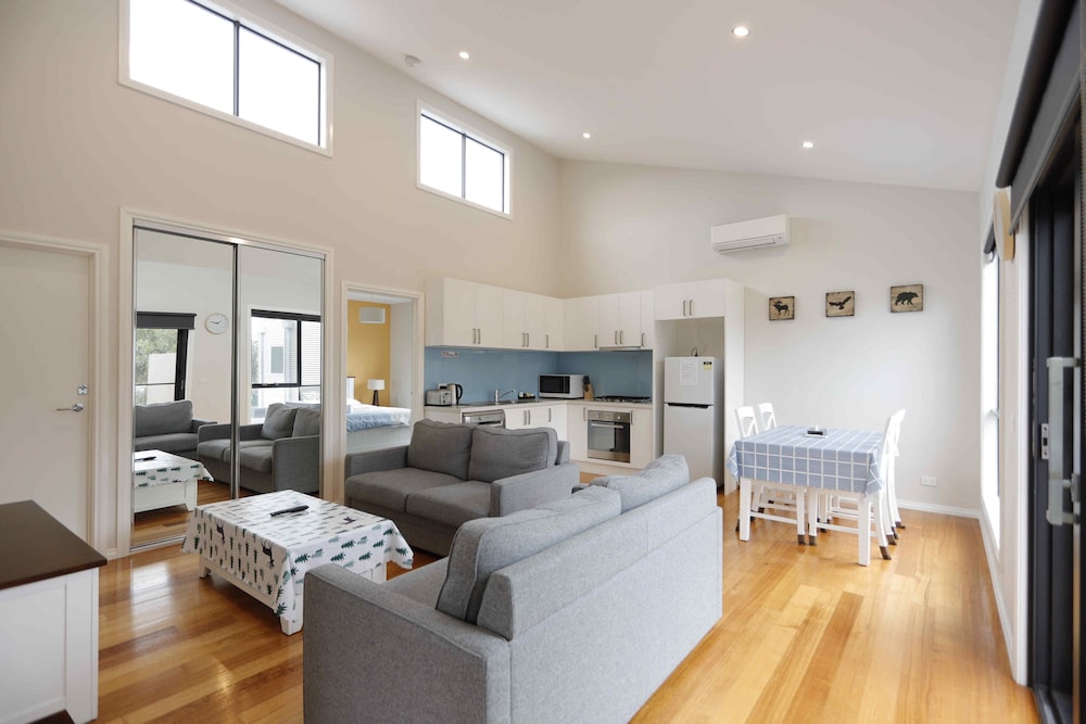 Apollo Bay Seal Apartments 16/33