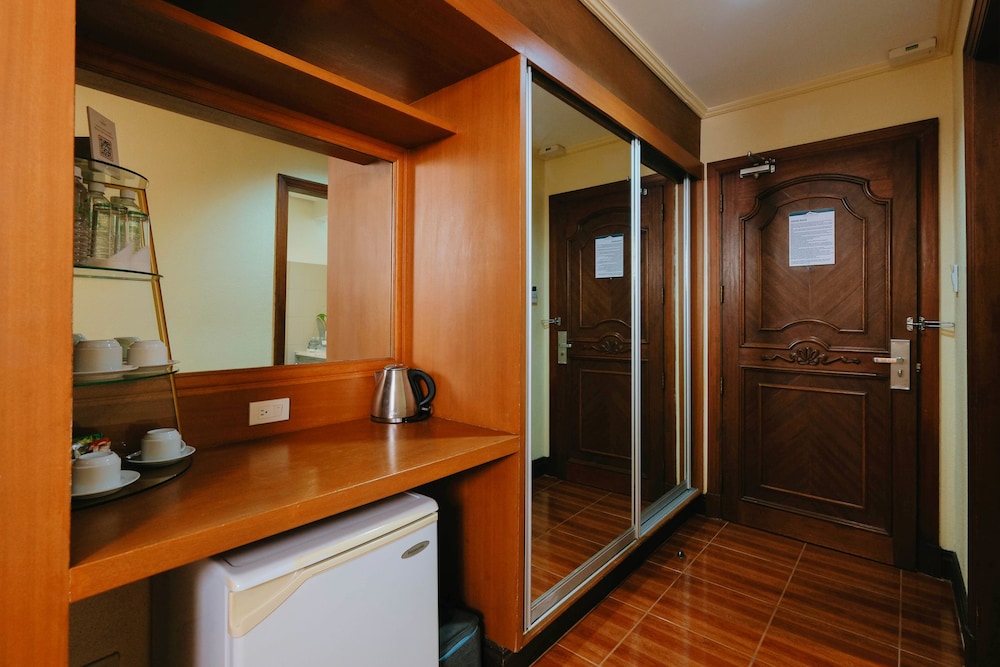 The Suites at Mount Malarayat 60/60