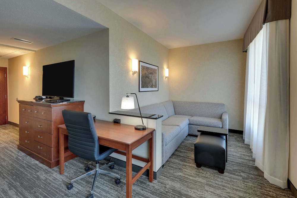 Drury Inn Suites Mt Vernon 46/50