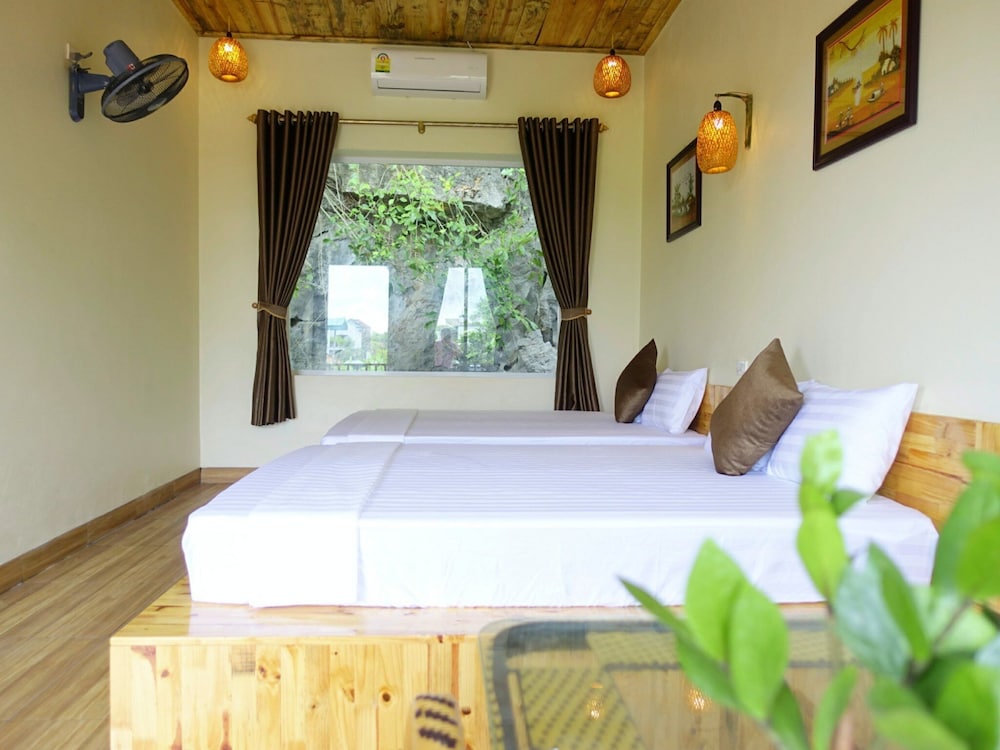 Ninh Binh Mountain Side Homestay & Cafe 42/67