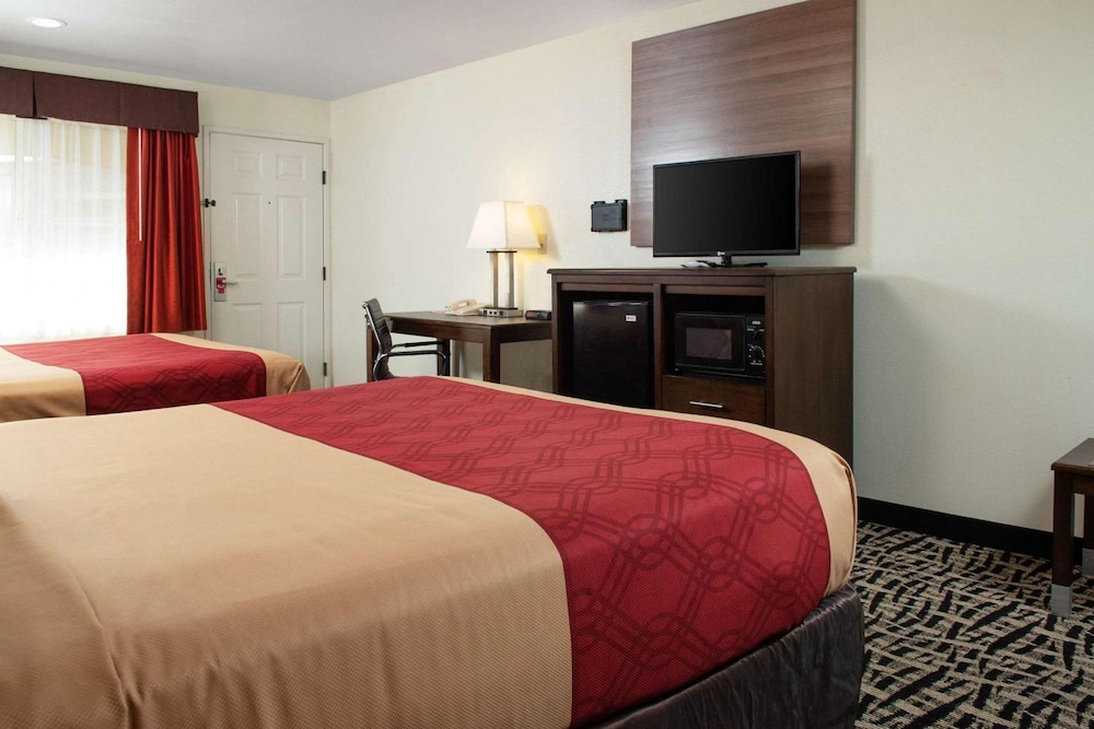 Executive Inn Westley Ca 26/37