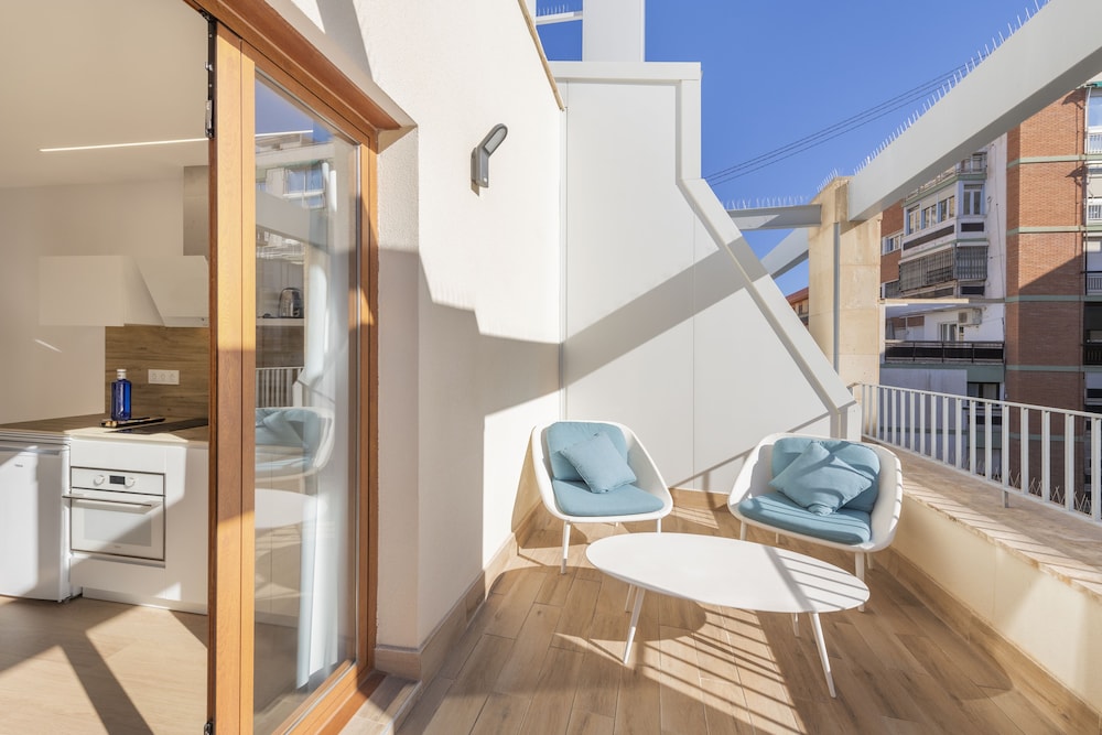 Odyssey Rooms Alicante 25/50