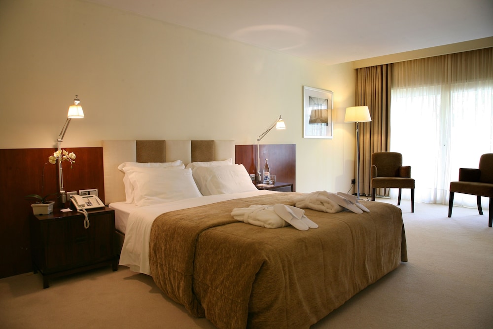 Santana Hotel 9/50