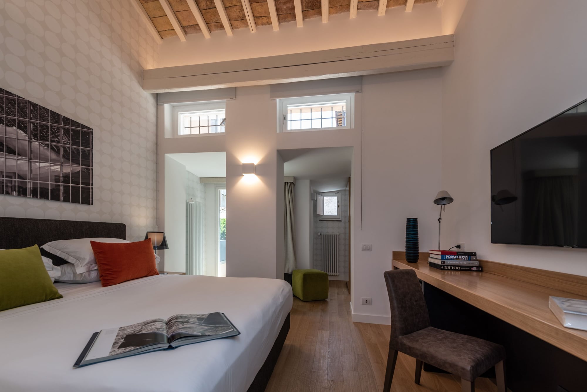 SUPERIOR, DOUBLE BED