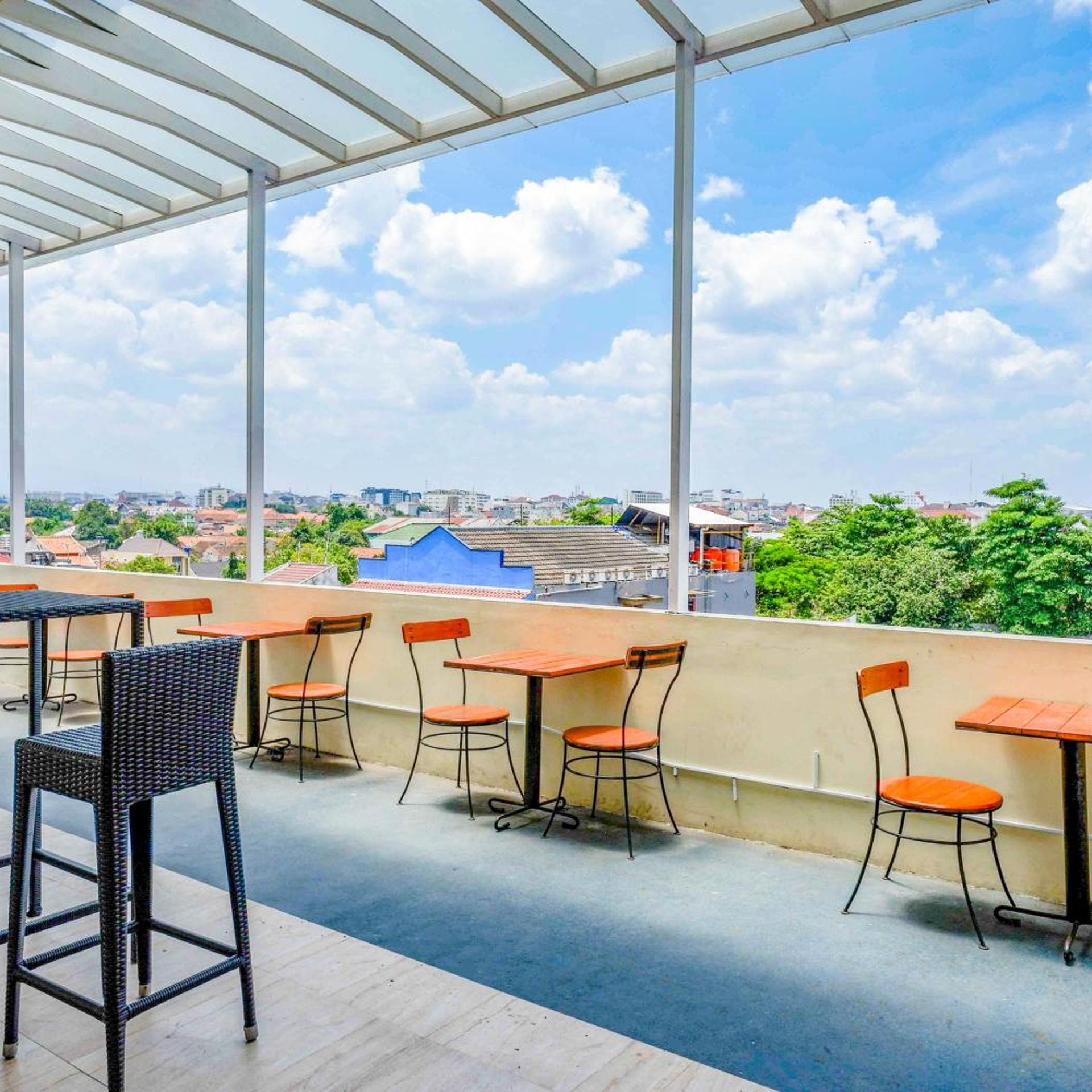 Hotel Nagari 24/36