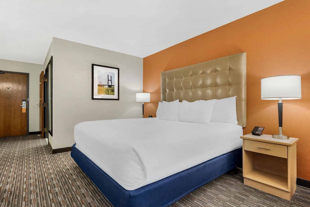 Pear Tree Inn Cape Girardeau West 16/50