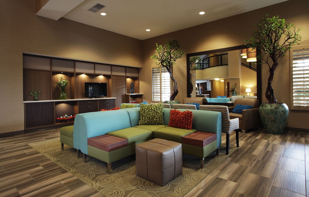 Holiday Inn Phoenix Chandler 9/70