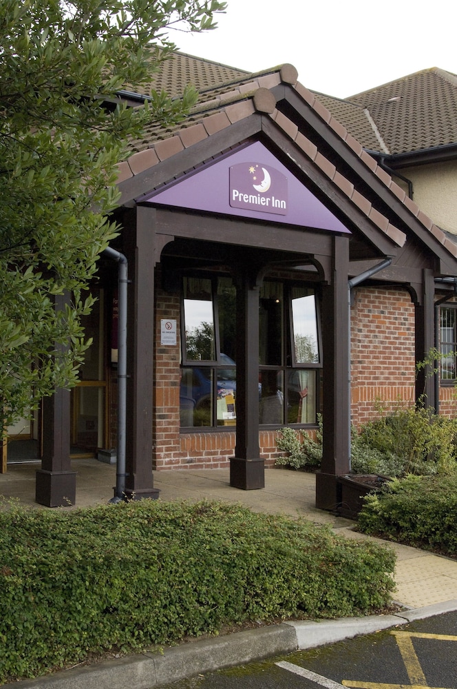 Premier Inn Grimsby 24/27