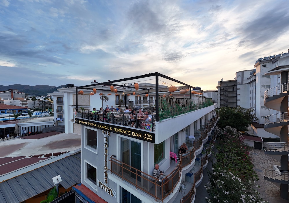 Cle Beach Boutique Hotel 5/50