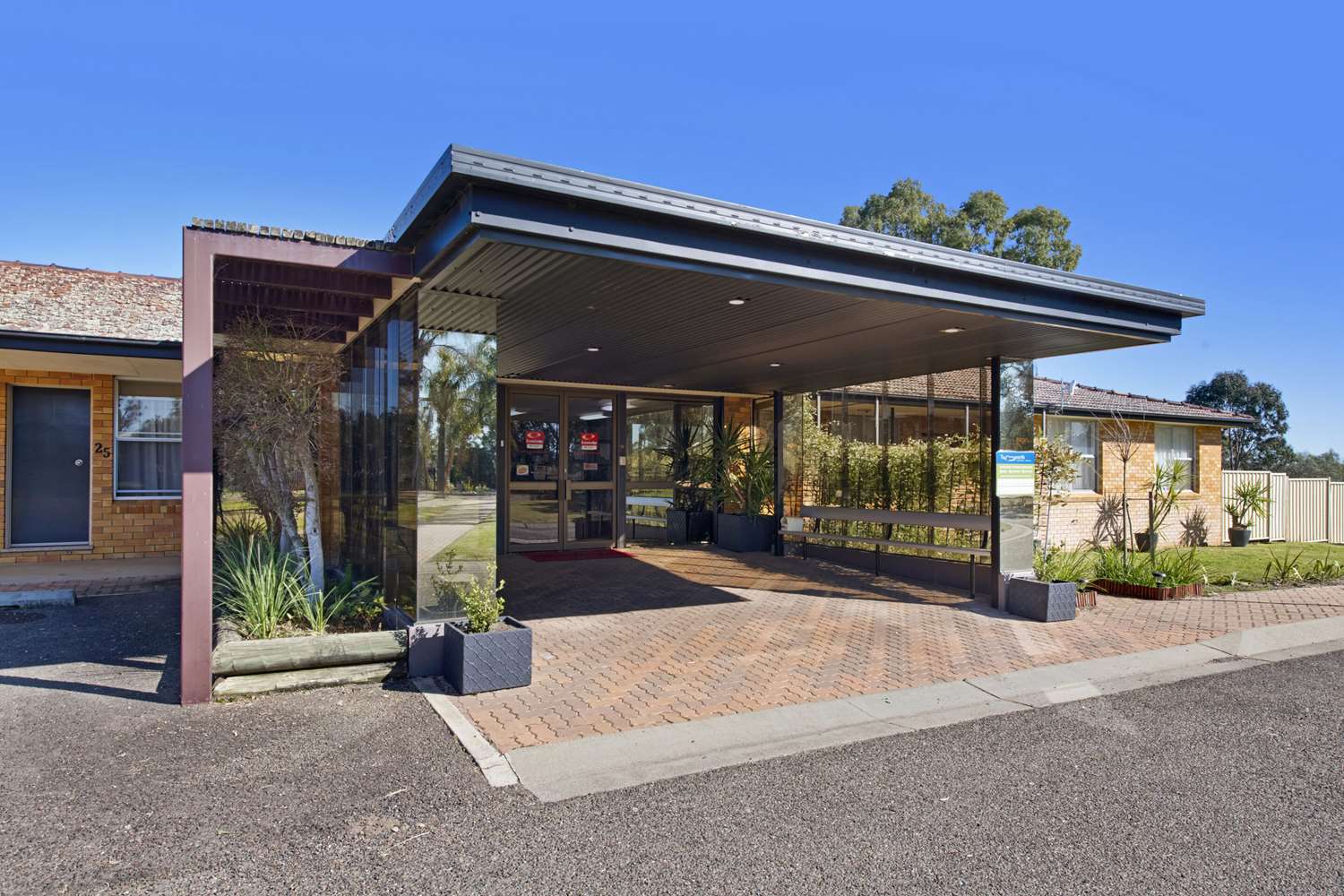 Econo Lodge Savannah Park Tamworth 22/27