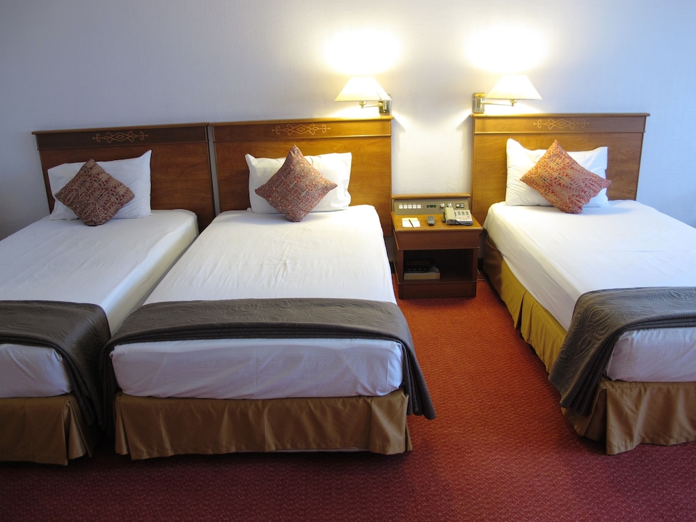 HOTEL GRAND CONTINENTAL KUCHING 29/89