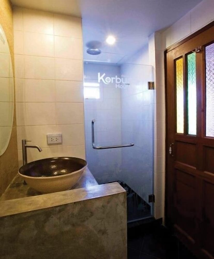 Korbua House 50/50