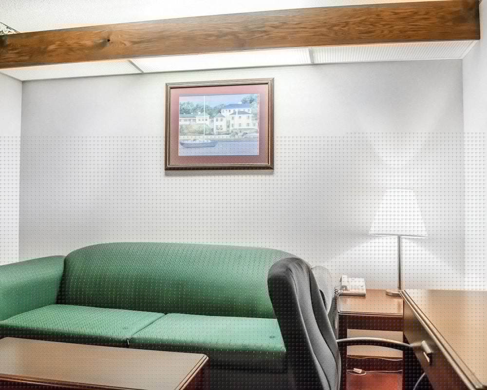 Quality Inn & Suites Brooks Louisville South 31/38