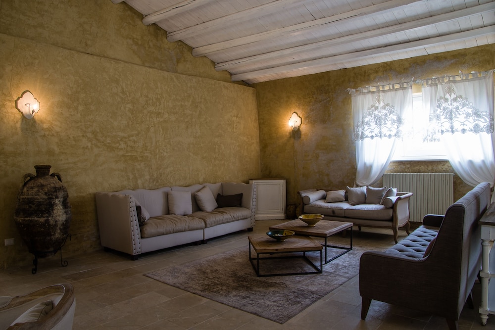 Borgo del Carato 24/47