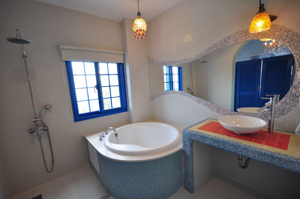 Greece Style Hotel 35/50